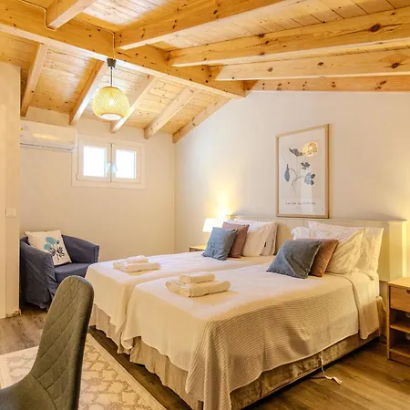 Nikoleta Appartement *
